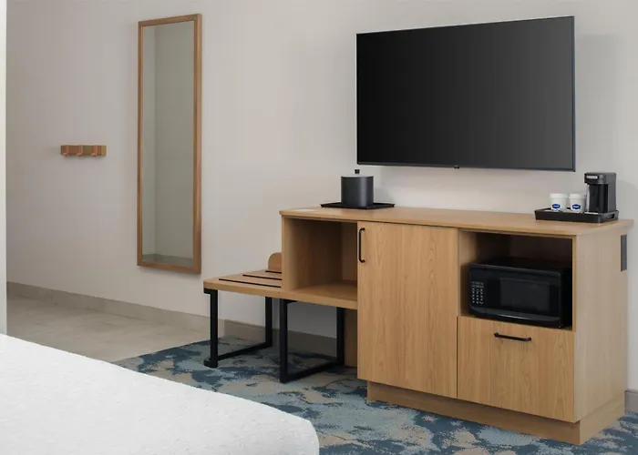 Hampton Inn By Hilton North Hollywood