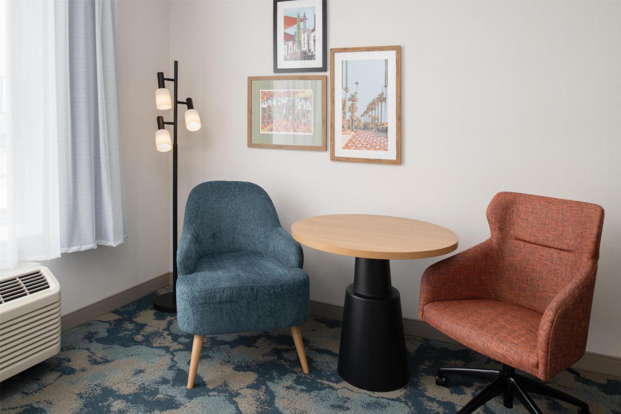 Hampton By Hilton North Hollywood Hotel
