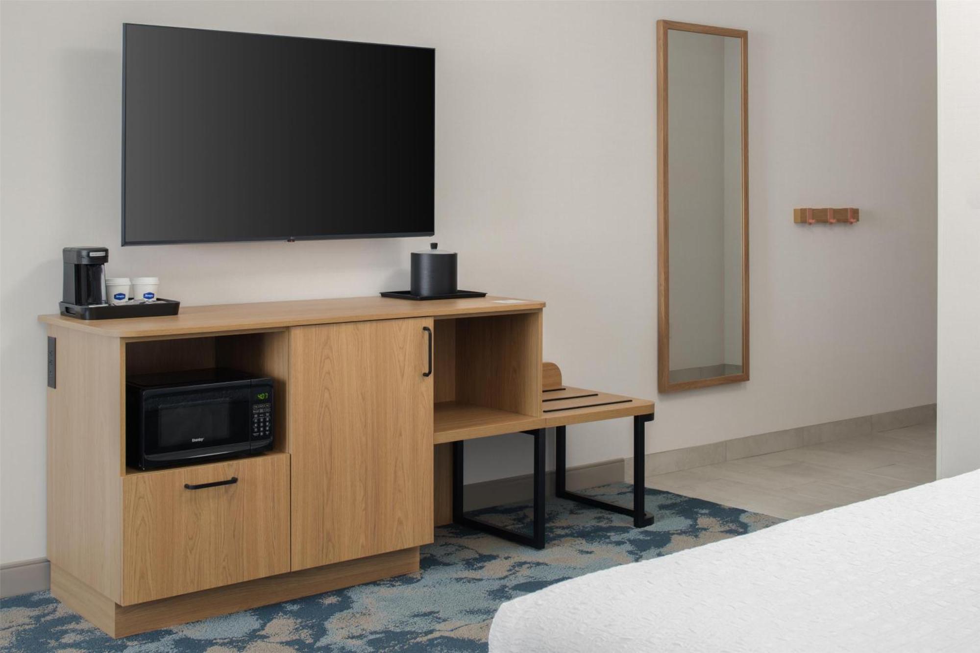 Hampton By Hilton North Hollywood Hotel Los Angeles
