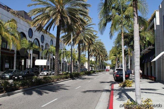 Hampton By Hilton North Hollywood Hotel 3*