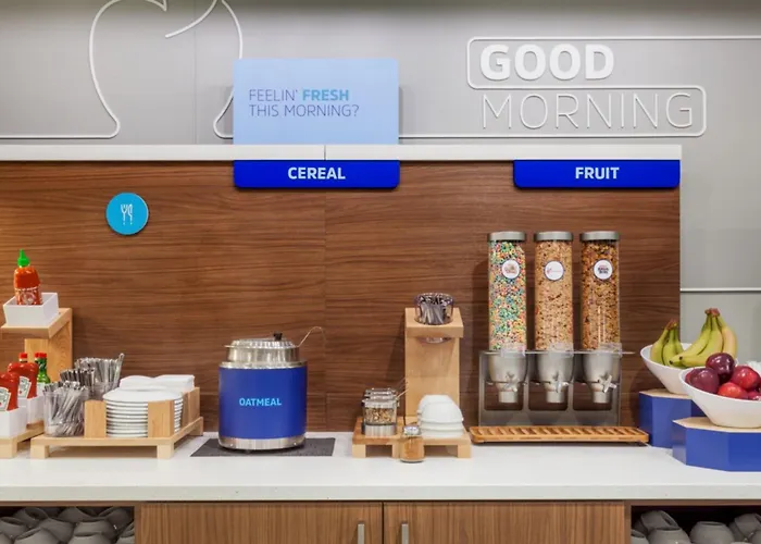 Holiday Inn Express North Hollywood - Burbank Area By Ihg